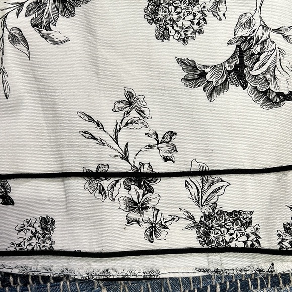 Teeze Me black & white toile A-Line dress with bow detail Size 7 - Picture 6 of 10